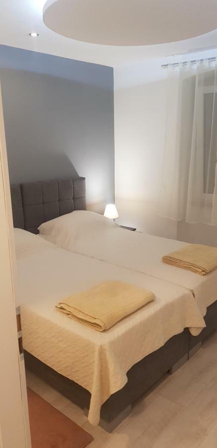 רייקה Apartman Adriamar מראה חיצוני תמונה